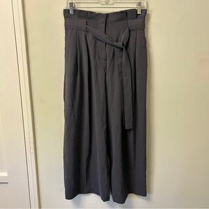 H&M gray wide legged cropped pants